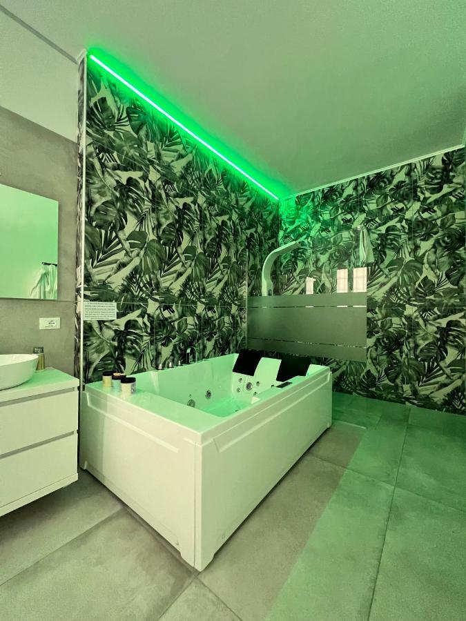 Ca Foscari Harmony Jacuzzi * Mailand